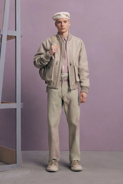 Look 18